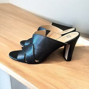 Johnston and Murphy Carrie Cross Strap Slide, Size 9 Worn Once EUC